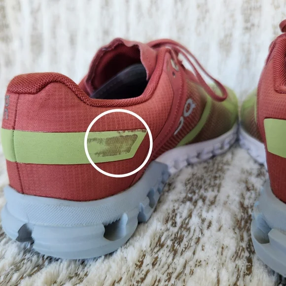 On Running "Cloudflow" Running Athletic Shoes Guava Dustrose | Women's Size 6.5 - Picture 7 of 15